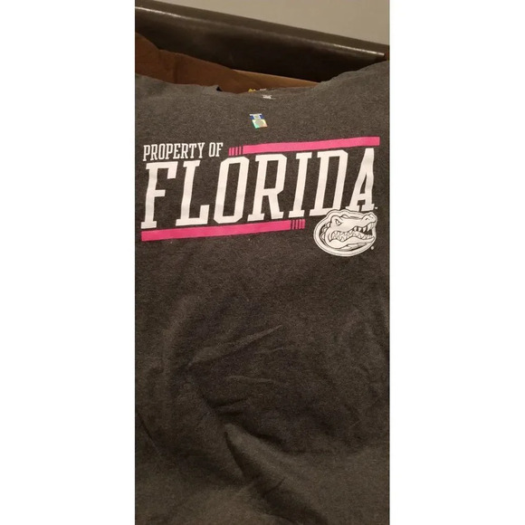 UNIVERSITY OF FLORIDA T SHIRTS - UF GATORS - UF- PINK BREAST CANCER - BRAND NEW - Picture 2 of 3